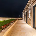 Villa Jerina Mansion By Pikhost Tirana