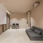 Jerina Mansion By Pikhost Villa