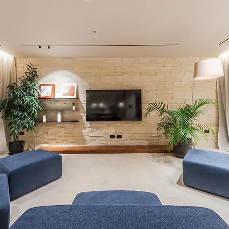Jerina Mansion By Pikhost וילה *