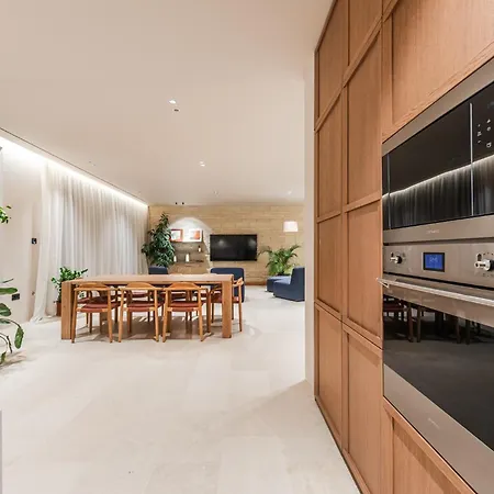 Jerina Mansion By Pikhost * Tirana