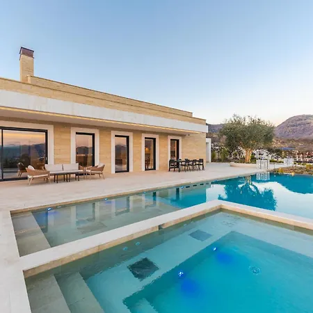 Jerina Mansion By Pikhost 빌라 *