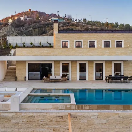 Jerina Mansion By Pikhost * טיראנה